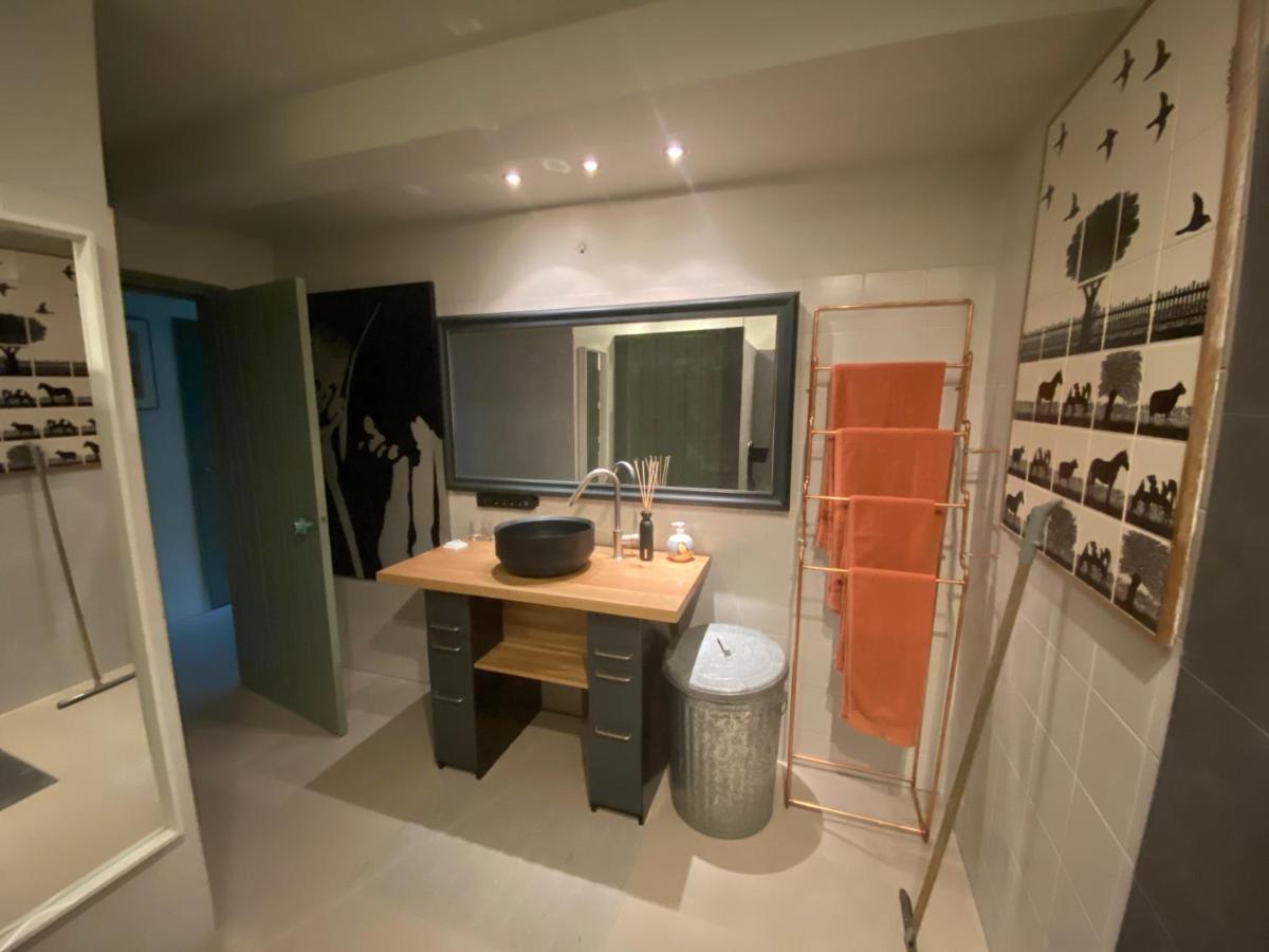 Ingeborgh Art Gastenverblijf Grootschermer Luaran gambar