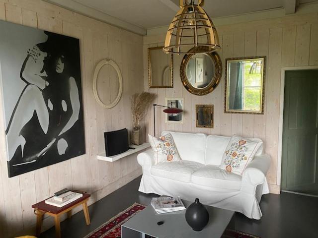 Ingeborgh Art Gastenverblijf Grootschermer Luaran gambar